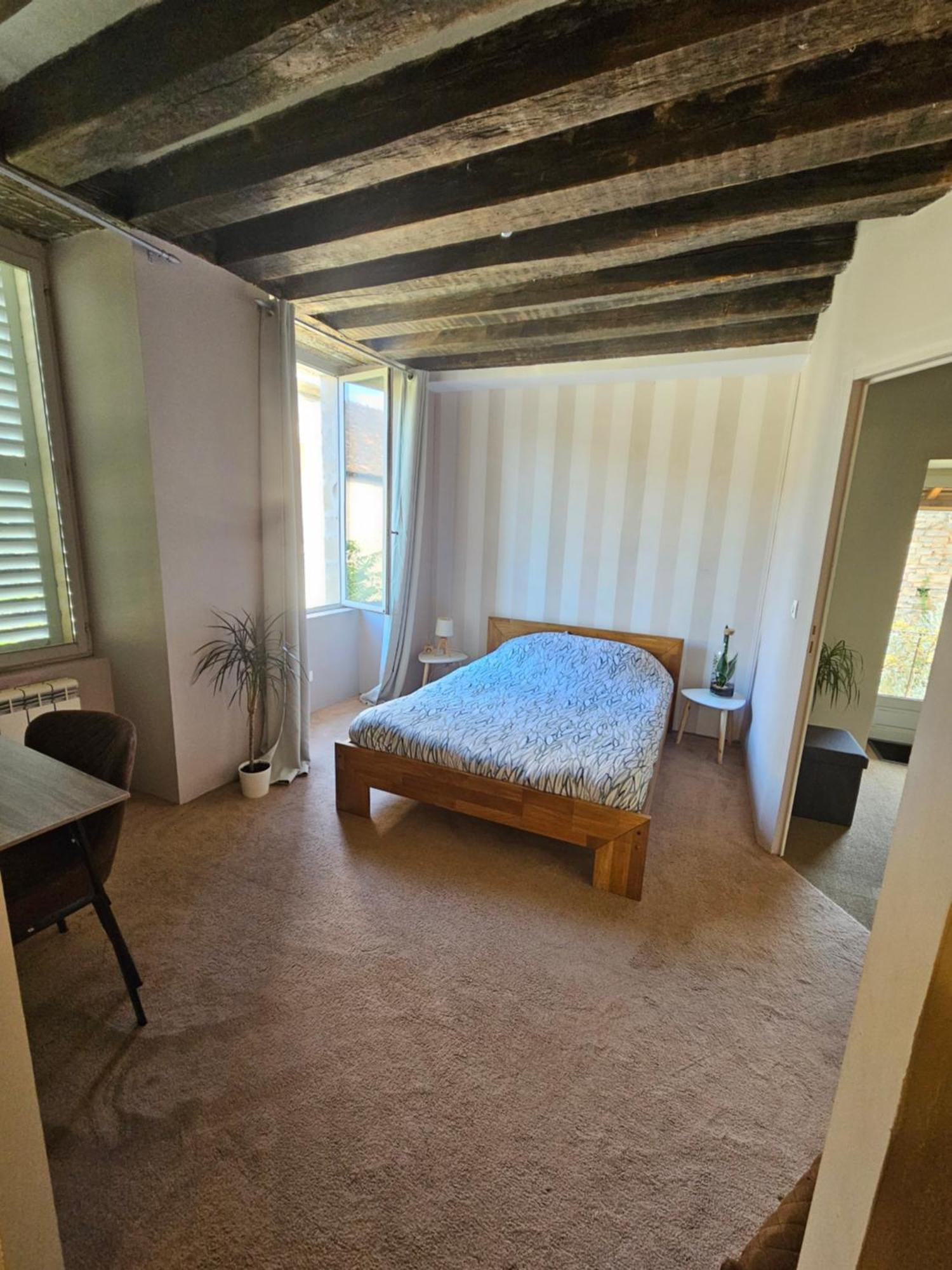 Hotel Chambre Avec Salle De Bain Donzy Exteriér fotografie